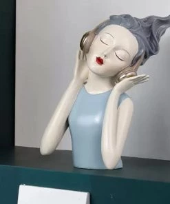 The-Golden-Triangle-India Olivia | Headphone Girl Figurine - Blue