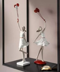 The-Golden-Triangle-India Sophia | Heart Balloon Girl Figurine - White Sale
