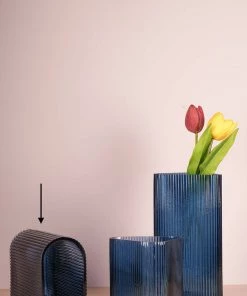 The-Golden-Triangle-India Fame Fluted Glass Vase