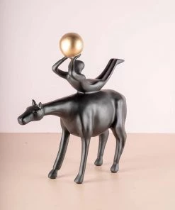 The-Golden-Triangle-India Equos - Black Horse Head Straight & Gymnast With Gold Ball