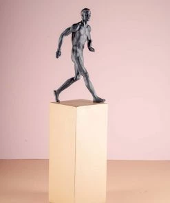 The-Golden-Triangle-India Kouti - Gymnast Running On A Block - Beige & Black