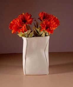 The-Golden-Triangle-India Noni Nordic Ceramic Vase - White