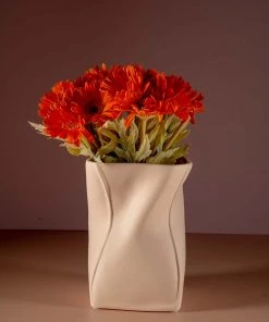 The-Golden-Triangle-India Nora Nordic Ceramic Vase - Cream