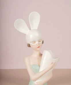 The Golden Triangle India Sophia | Bunny Ears Girl With Bouquet - Green