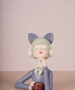 The Golden Triangle India Sale Ava | Hot Chocolate Figurine With Headphone - Lavender