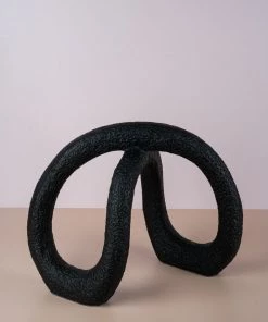 The-Golden-Triangle-India Knott Desktop Sculpture - Black Artefacts