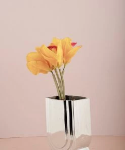 The Golden Triangle India Glitz Collection Maximus Metallic Silver Vase - Short