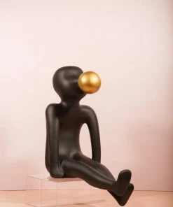 The-Golden-Triangle-India Artefacts Bounty - Sitting On The Edge - Black