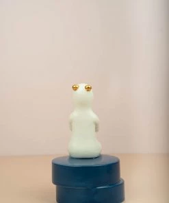 The Golden Triangle India Artefacts Girl Sitting On A Disk - Blue