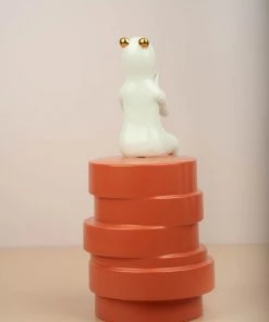 The Golden Triangle India Artefacts Girl Sitting On A Disk - Coral