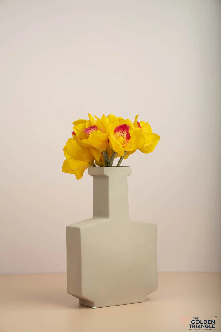 The Golden Triangle India Ivan Nordic Vase - Clay 3 The Golden Triangle India Ivan Nordic Vase - Clay