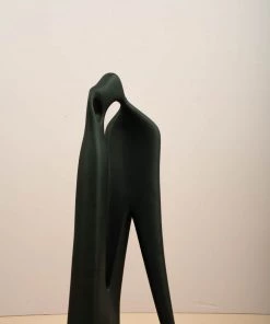 The-Golden-Triangle-India Abstract Couple Artefacts