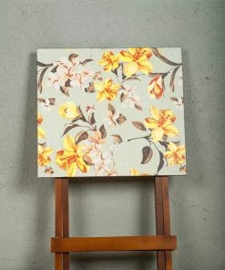 The-Golden-Triangle-India Summer Floral Wooden Foldable Table Tableware