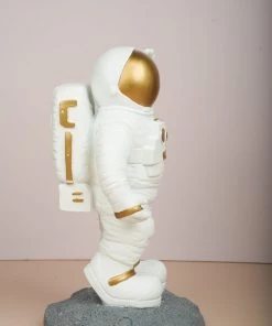 The Golden Triangle India Astronaut | Waving Figurine - Gold Artefacts