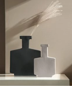 The Golden Triangle India Ivan Nordic Vase - Black Vases