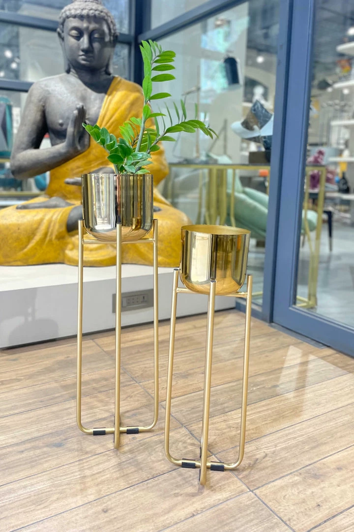 The-Golden-Triangle-India Planters Oakley Metal Planter - Gold 4 The-Golden-Triangle-India Planters Oakley Metal Planter - Gold