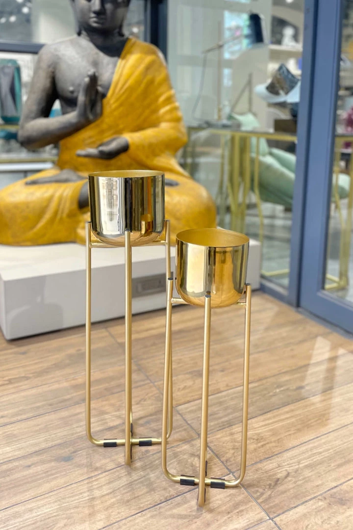 The-Golden-Triangle-India Planters Oakley Metal Planter - Gold 5 The-Golden-Triangle-India Planters Oakley Metal Planter - Gold