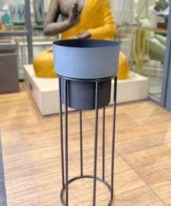 The-Golden-Triangle-India Arzola Two Tone Planter - Black & Gray 12 The-Golden-Triangle-India Arzola Two Tone Planter - Black & Gray